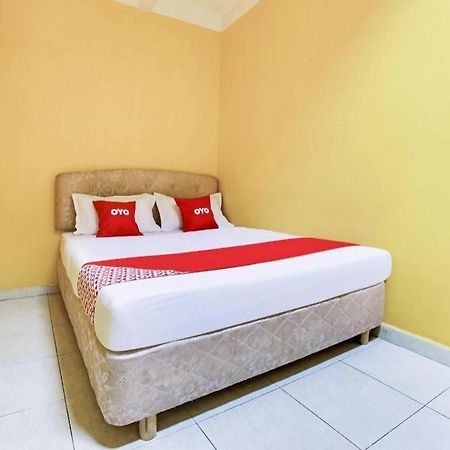 Oyo 89406 Lucky Budget Hotel นิไล ภายนอก รูปภาพ